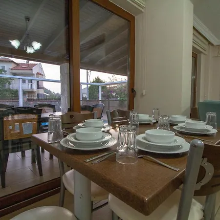 Prestij Garden 4+1 , Oezel Havuzlu, Φετιγιέ