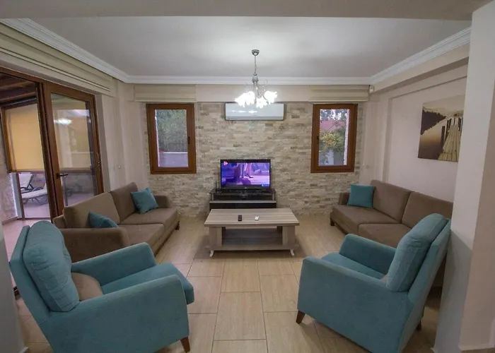 Villa Prestij Garden 4+1 , Oezel Havuzlu, *